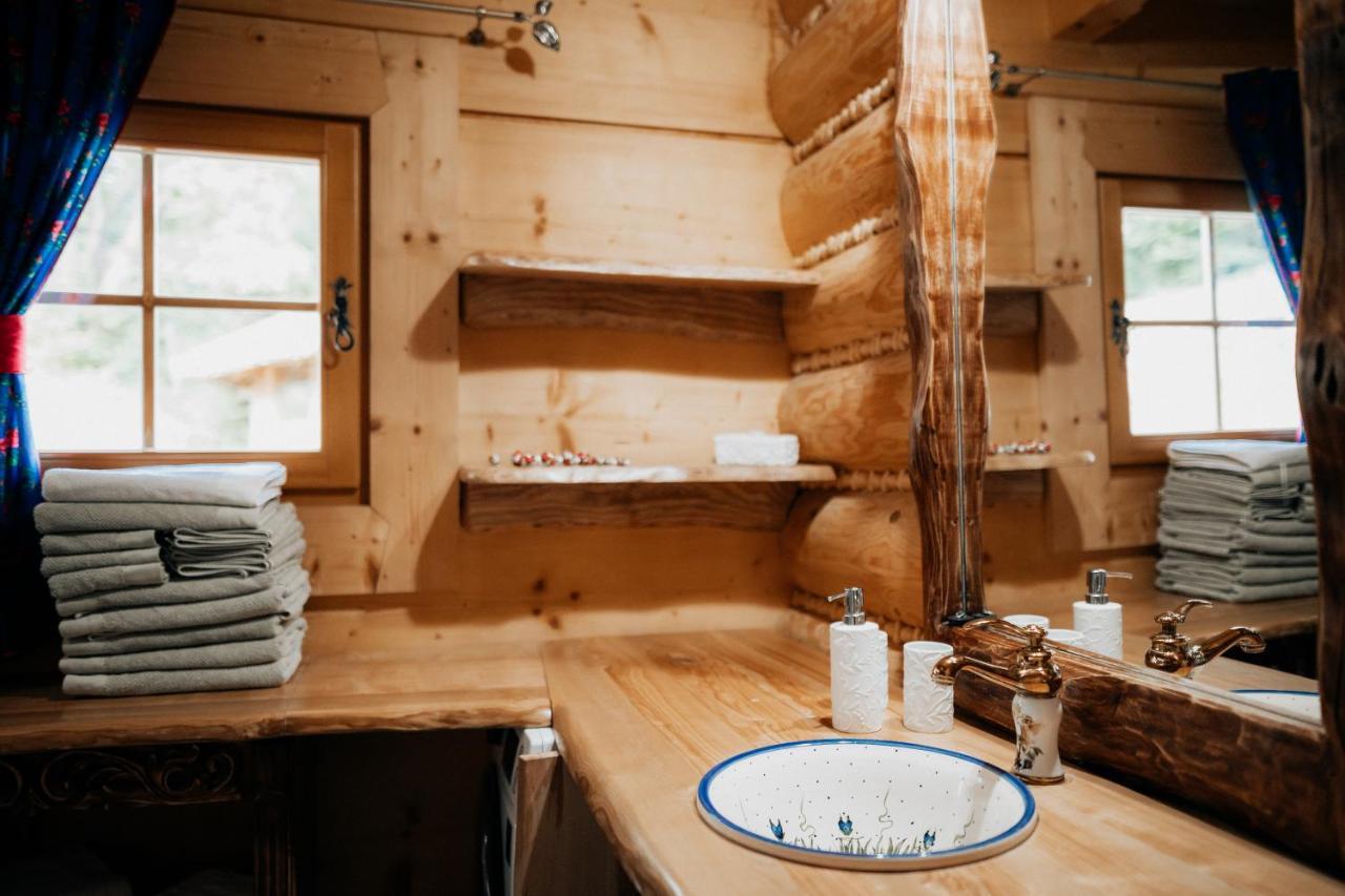 Holiday home Jarogowka Stylowy Dom Goralski *