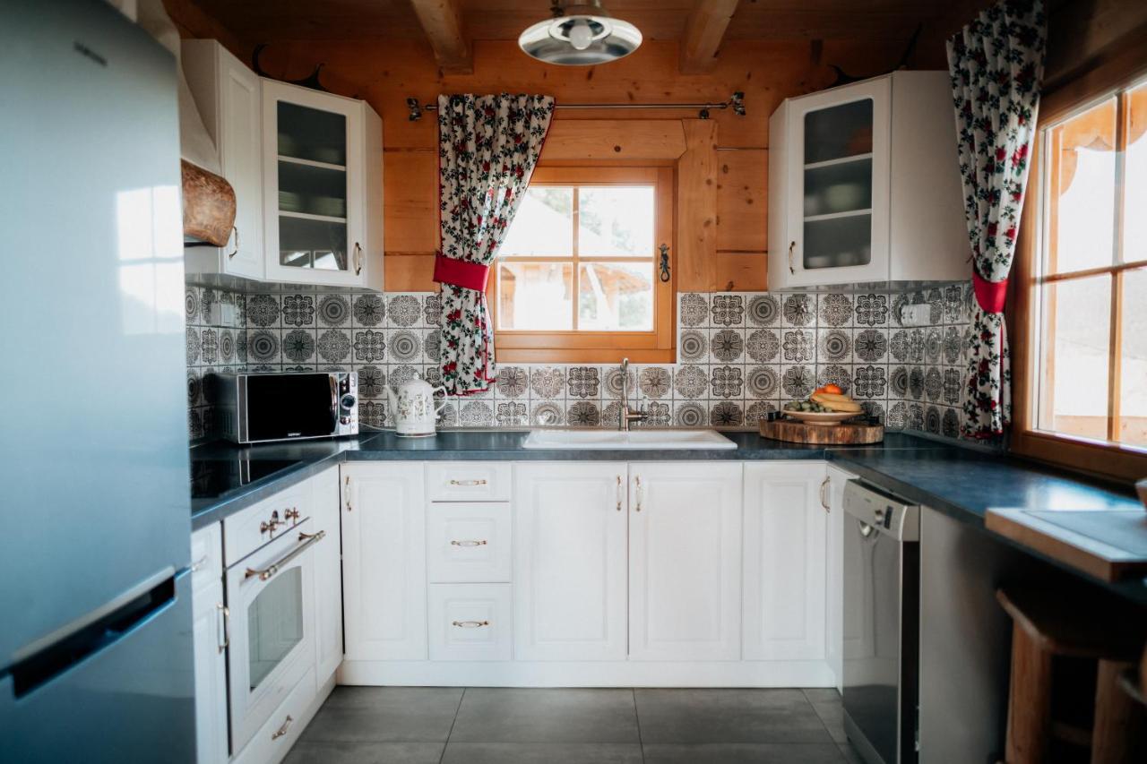 Holiday home Jarogowka Stylowy Dom Goralski Obidowa